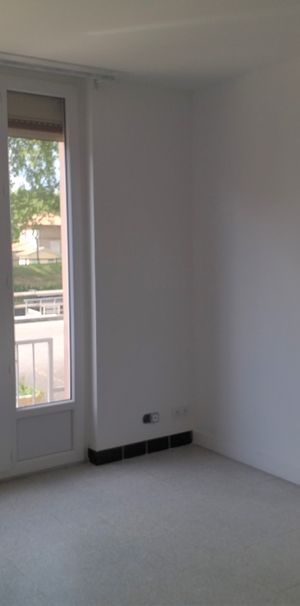 Location Appartement 2 pièces 32m² MOISSAC 82200 - Photo 1