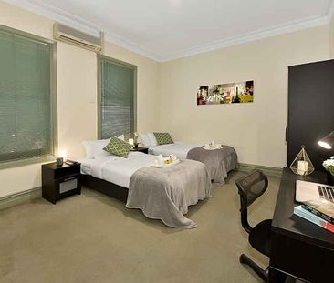 Room 5 (Non Ensuite) - Photo 3