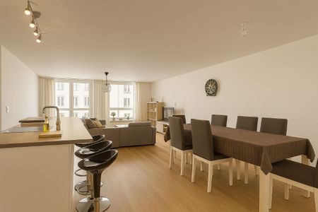 SPACIEUX APPARTEMENT DE 4.5 PIECES PROCHE DE TOUTES LES COMMODITES - Foto 4