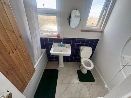 Surrey Road, North Harrow - Photo 5