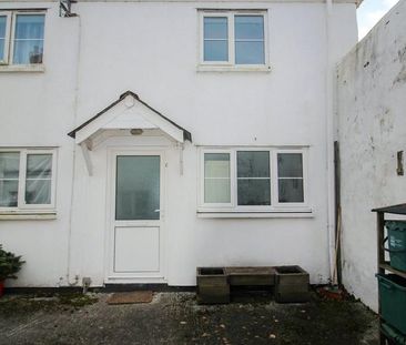 2 bedroom end of terrace house to rent - Photo 5