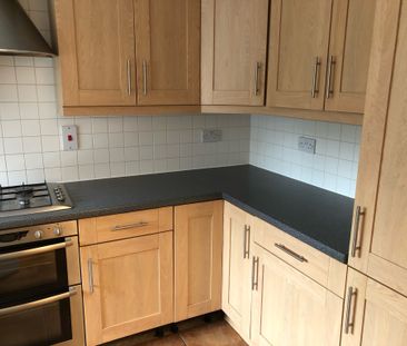 Great Location Two Bedroom Mews House to Rent in Stevenage - Photo 6