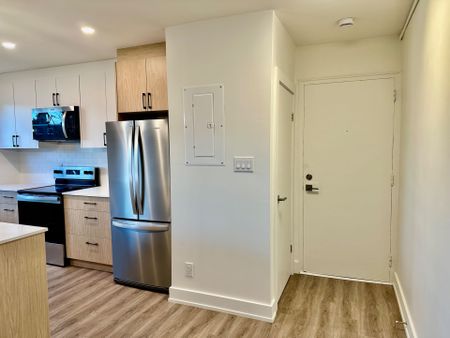 For Lease - 11 Wingreen Court Unit# 4, Toronto, Ontario - Photo 3