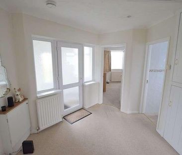 Durland Close, New Milton, Hampshire, BH25 - Photo 4