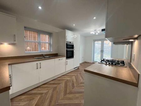 Ramblers Way, Sandbach, CW11 - Photo 4