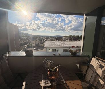 Moderne 4.5 Zimmerwohnung in Siebnen - Photo 5