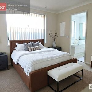 Quiet, open-living family home! - Photo 2