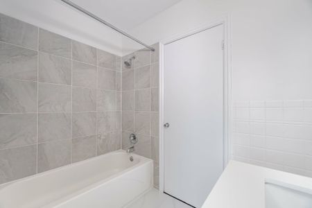 For Lease - 227 Stevenson Road Unit# MAIN, Oshawa, Ontario - Photo 3