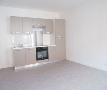 Location Appartement 1 pièce 33m² LILLE 59000 - Photo 2