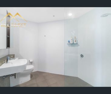 One bedroom plus study with parking apartment - Photo 6