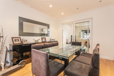 The Grove, Isleworth, Middlesex, TW7 - Photo 4
