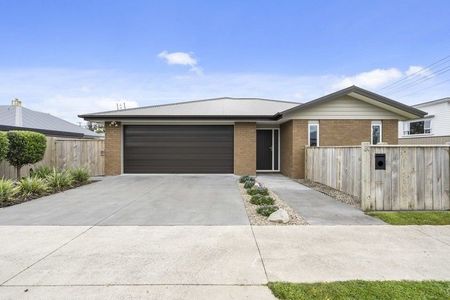 30 Wallath Road,Westown - Photo 2