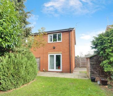 2 bedroom semi-detached house to rent - Photo 2