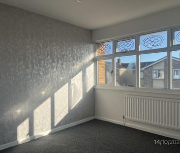 3 bedroom terraced house to rent - Photo 3