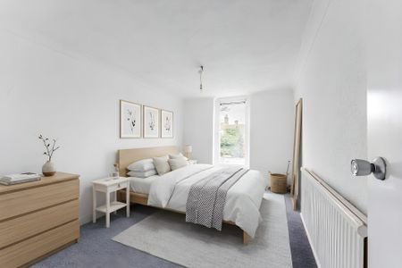 London Road South, Lowestoft - Photo 3