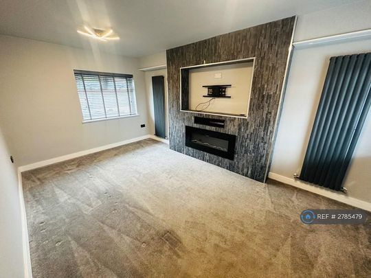 2 bedroom semi-detached house to rent - Photo 1