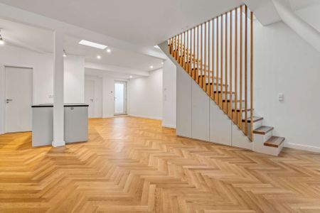 Erstbezug Neubau Dachgeschoßwohnung mit 360 Grad Blick nahe Kudamm mit Top Ausstattung - Photo 2