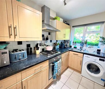 2 bedroom end of terrace house to rent - Photo 5