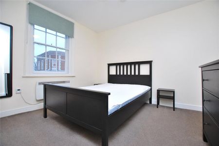 2 bedroom maisonette to rent - Photo 3
