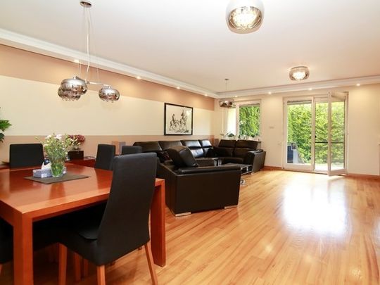 Warszawa, Nowoursynowska - Zdjęcie 1