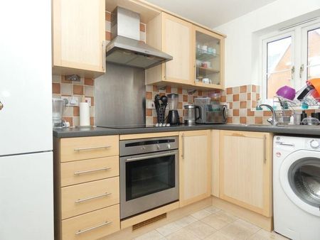 2 bedroom flat to rent - Photo 5