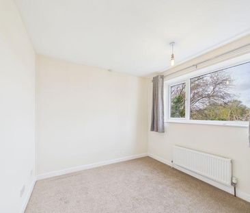 3 bedroom link detached house to rent - Photo 2