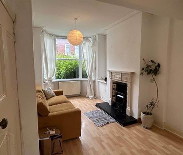 11 Sandhurst Gardens, Stranmillis, Belfast, BT9 5AW - Photo 1