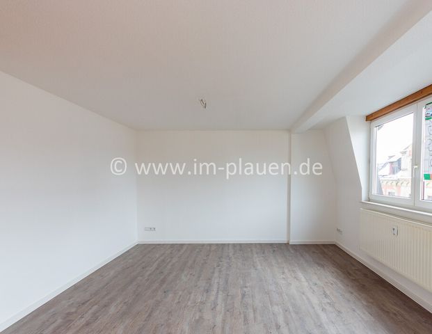 moderne Dachgeschosswohnung mit offener Wohnküche u. Glasfaser-Internet - 3 Raumwohnung in Plauen - Photo 1