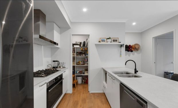 Perfect Family Home !!! - Photo 1