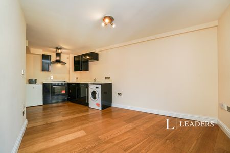 1 bedroom flat to rent Russell House, Russell Street, Stroud, GL5 - Photo 2