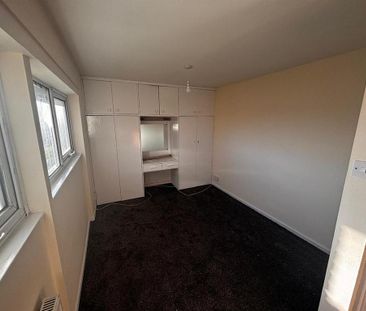 4 bedroom terraced house to rent - Photo 6