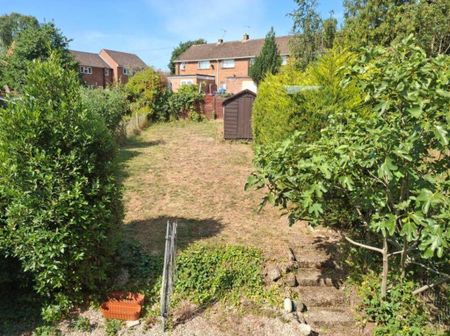 2 bedroom terraced house to rent - Photo 3