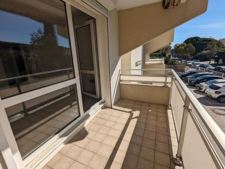 Appartement type F2 Six-Fours-les-Plages (83140) - Photo 2