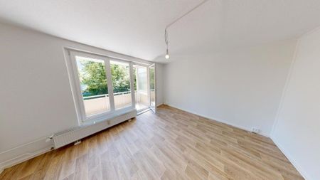 Sofort verfügbare 2-Raum-Wohnung mit Einbauküche - Foto 4