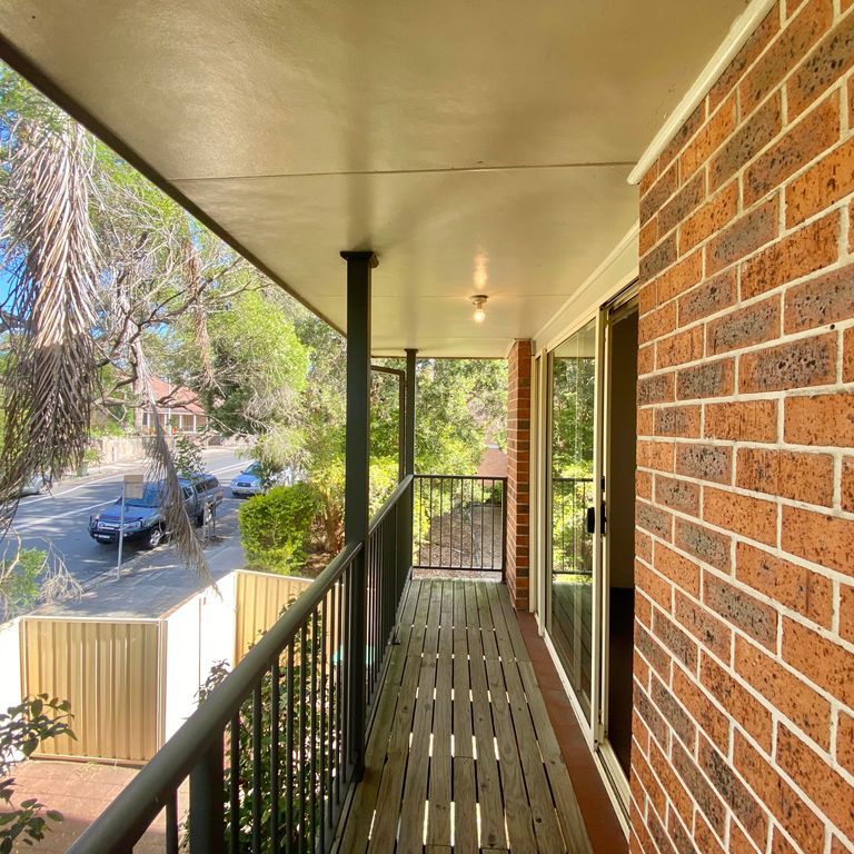 1/202 Brunker Road, Adamstown - Photo 1