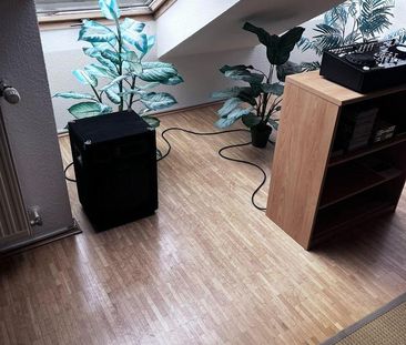 Gemütliche 2-Zimmer-Dachgeschosswohnung in der Melmelerstraße 16, G... - Foto 1