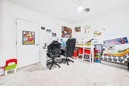 4 bedroom terraced house to rent - Photo 3