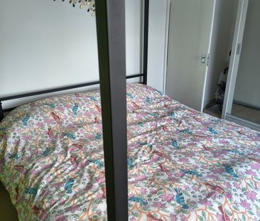 Room in a Shared Flat, Sydenham Road, CR0 - Photo 4