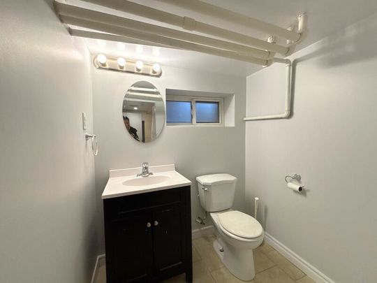 $1,199 / 1 br / 1 ba / 57 Burris st unit 3 - Photo 1
