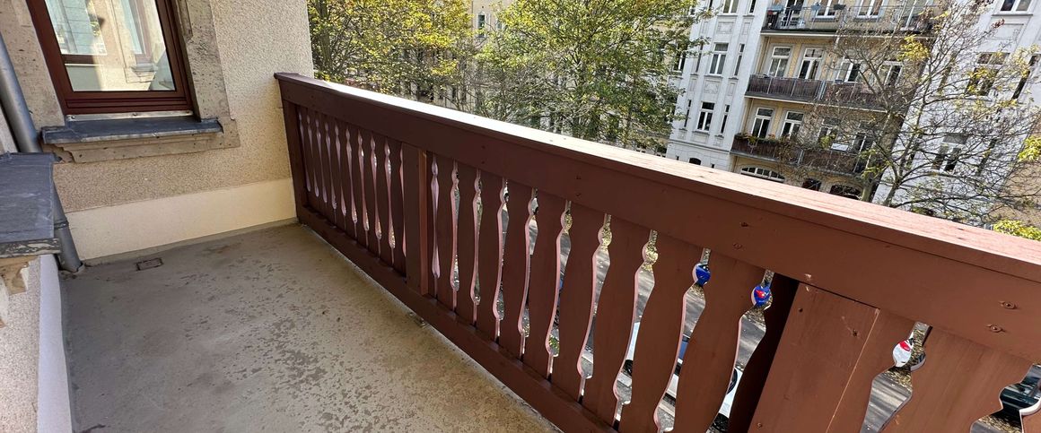 Mit Lift ins 3. OG - Parkett - Fittnessraum im Haus !!! - Foto 1