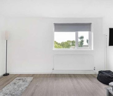 Union Road, Northolt, Middlesex, UB5 - Photo 3