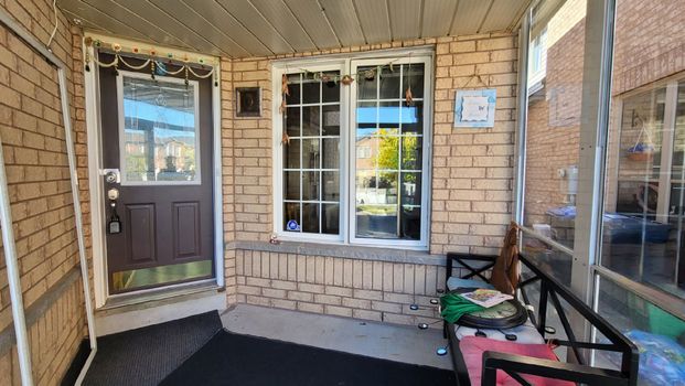 For Lease - 5794 Gant Crescent Unit# Upper Home, Mississauga, Ontario - Photo 1