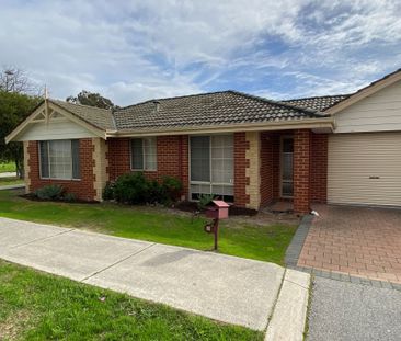 The Perfect Seaforth Gardens Villa **Open Monday 03/11 4.00pm to 4.... - Photo 5