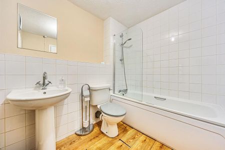 1 bedroom flat to rent - Photo 5