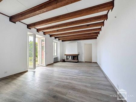 Maison de village individuelle rénovée à Essertines-sur-Rolle - Photo 4