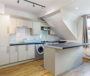 A modern one bedroom apartment - Photo 3