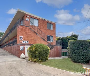 1 Bedroom Unit In Crestwood - Photo 1