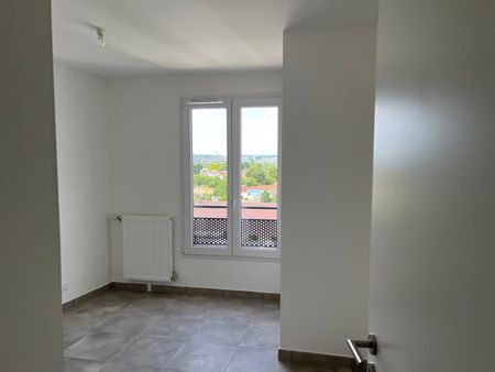 APPARTEMENT T3 65M - Photo 5