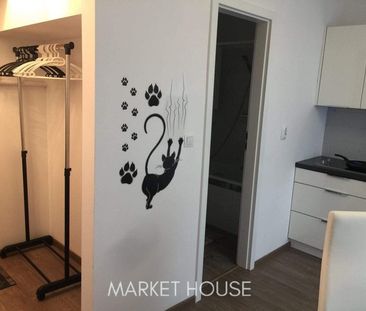 Duża, ładna kawalerka z balkonem - Zdjęcie 6