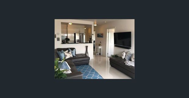 Modern 2 Bedroom, 2 Bathroom Apartment with 1 Car Park in Malvern - Photo 1